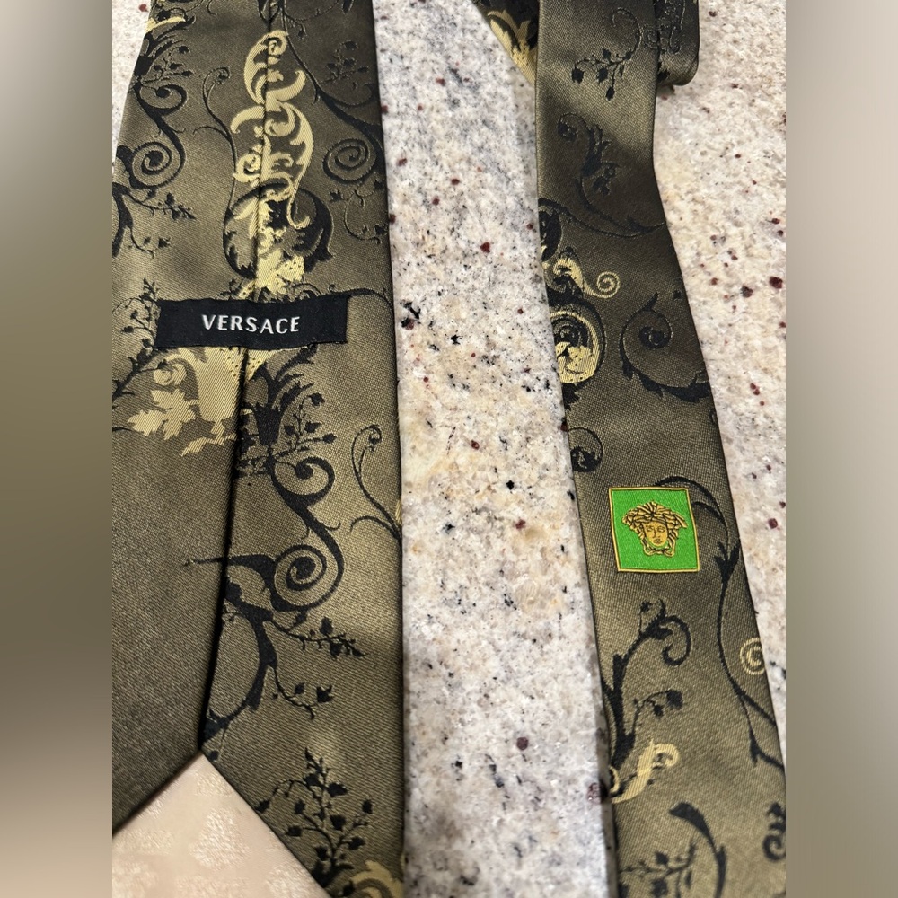 Gianni Versace Black & Gold Medusa Print